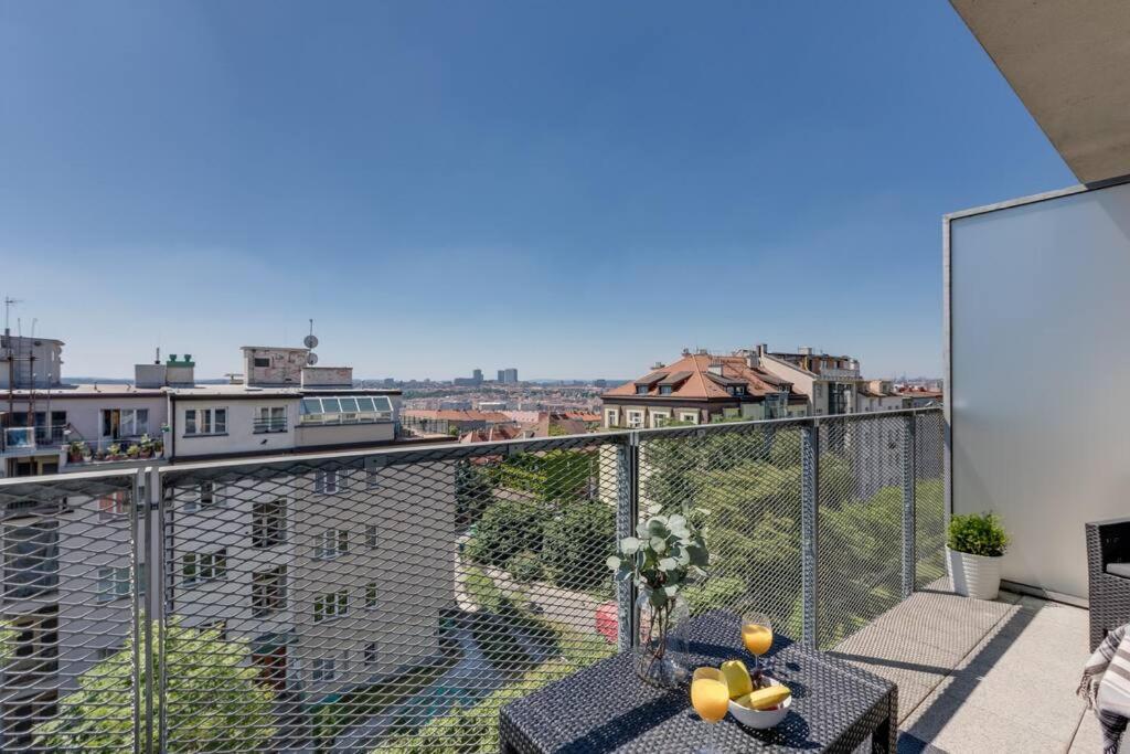 Jt'S Apartments Korunni Str. 布拉格 外观 照片