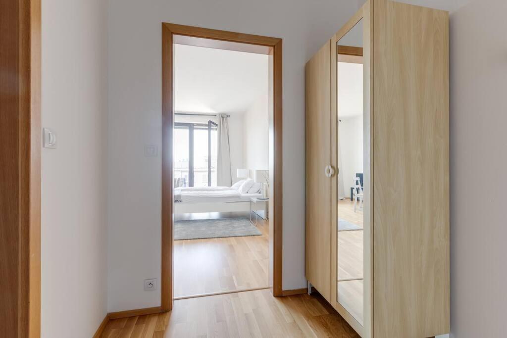 Jt'S Apartments Korunni Str. 布拉格 外观 照片