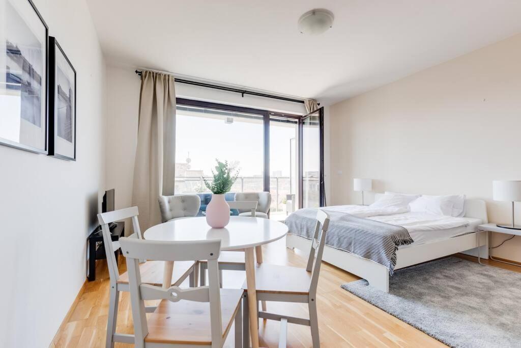 Jt'S Apartments Korunni Str. 布拉格 外观 照片