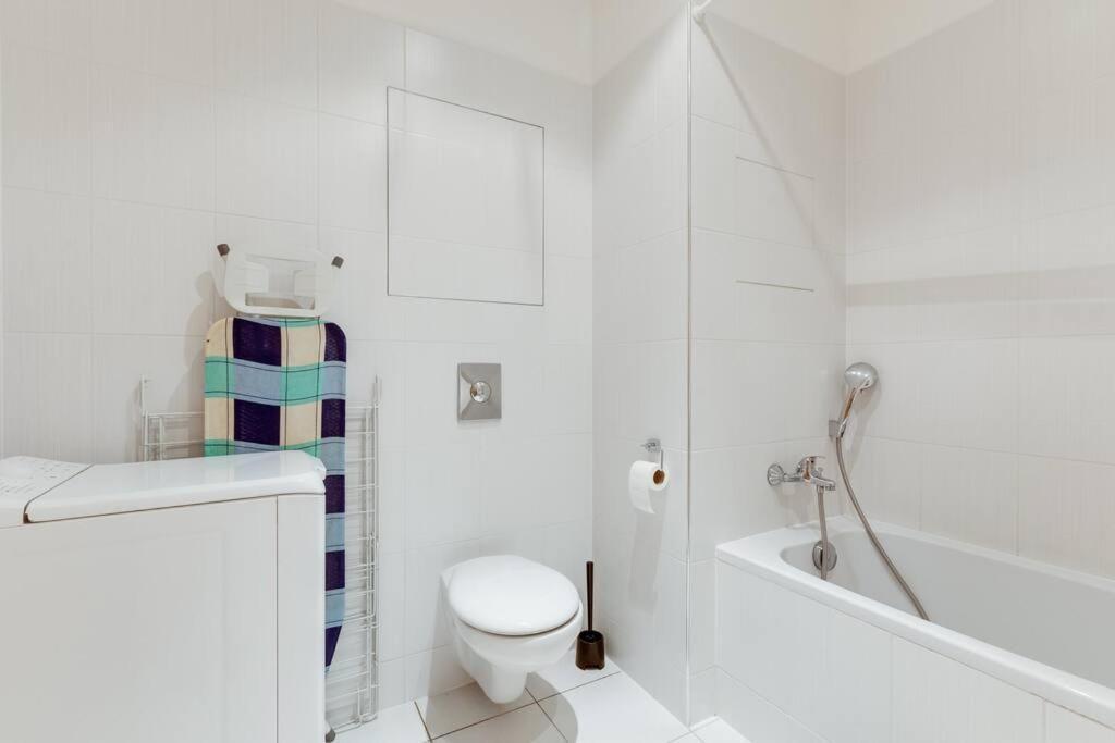 Jt'S Apartments Korunni Str. 布拉格 外观 照片